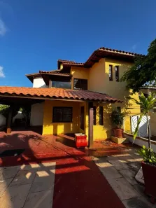 Casa de Condomínio com 5 Quartos à venda, 207m² no Pitangueiras, Lauro de Freitas