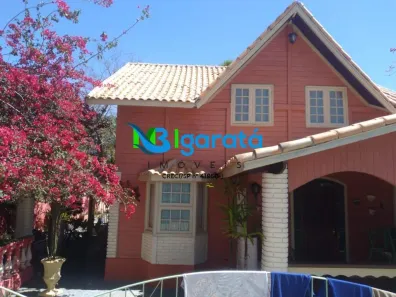 Fazenda/Sítio com 4 Quartos à venda, 230m² no Centro, Igaratá