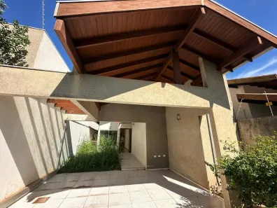 Casa com 3 Quartos à venda, 150m² no Parque Residencial Rita Vieira, Campo Grande