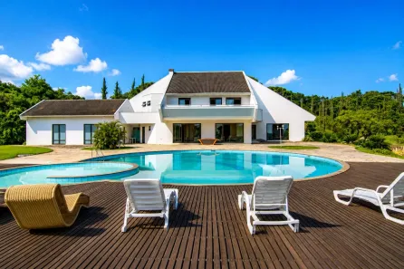 Fazenda/Sítio com 9 Quartos para alugar, 1162m² no Águas Claras, Piraquara