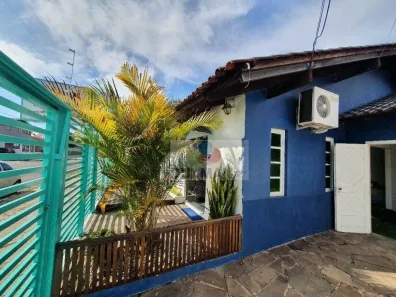 Casa com 6 Quartos à venda, 240m² no Igara, Canoas
