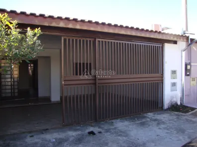 Casa com 2 Quartos para alugar, 150m² no Jardim São Marcos, Campinas