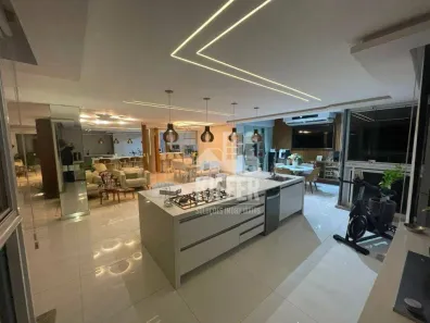 Cobertura com 3 Quartos para alugar, 210m² no Camboinhas, Niterói