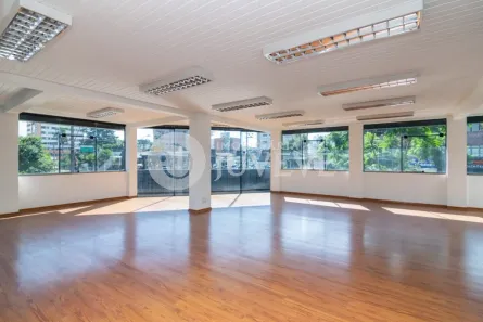 Ponto Comercial para alugar, 212m² no Alto da Rua XV, Curitiba