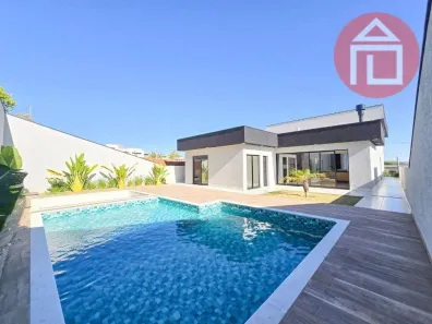 Casa de Condomínio com 4 Quartos para alugar, 270m² no Condomínio Jardim Flamboyan, Bragança Paulista