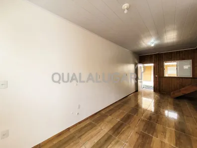 Casa com 2 Quartos para alugar, 50m² no Bom Pastor, Tubarão