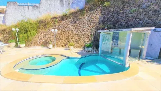 Casa de Condomínio com 3 Quartos à venda, 240m² no Piratininga, Niterói
