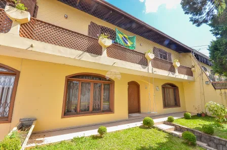 Sobrado com 6 Quartos à venda, 250m² no Lindóia, Curitiba
