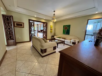Apartamento com 3 Quartos à venda, 208m² no Coqueiros, Florianópolis