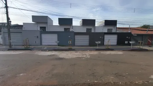 Casa com 3 Quartos à venda, 94m² no Residencial Dezopi, Goiânia