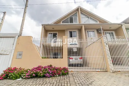 Sobrado com 4 Quartos à venda, 181m² no Uberaba, Curitiba