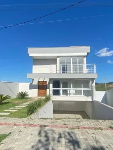Casa de Condomínio com 3 Quartos à venda, 266m² no Parque Ipiranga, Resende