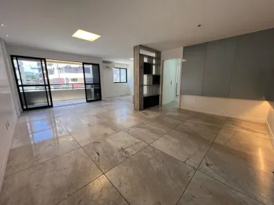 Apartamento com 3 Quartos para alugar, 136m² no Jatiúca, Maceió