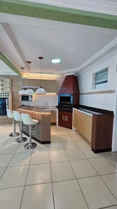 Casa com 5 Quartos para alugar, 300m² no Águas Brancas, Ananindeua