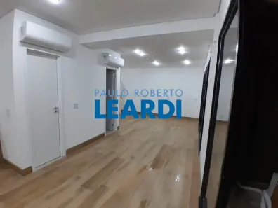 Sala Comercial para alugar, 43m² no Butantã, São Paulo