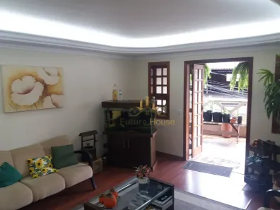 Sobrado com 3 Quartos à venda, 300m² no Jardim Gabriela, Barueri