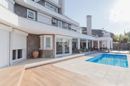 Casa com 5 Quartos à venda, 620m² no Chácara das Pedras, Porto Alegre