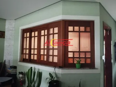 Sobrado com 3 Quartos à venda, 133m² no Jardim Santa Mena, Guarulhos