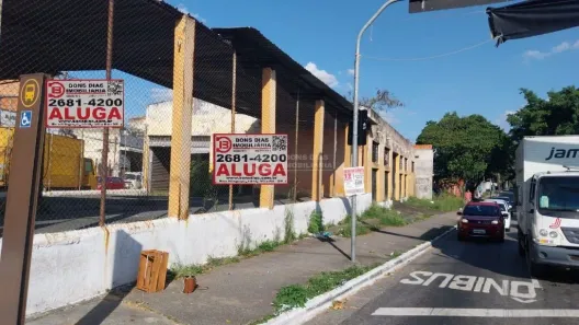 Galpão/Depósito/Armazém para alugar, 700m² no Vila Ré, São Paulo