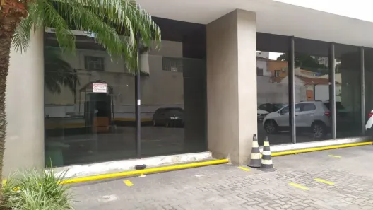 Ponto Comercial para alugar, 250m² no Indianópolis, São Paulo