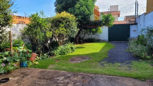 Casa com 2 Quartos à venda, 400m² no Marta Helena, Uberlândia