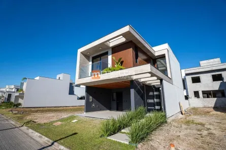 Casa de Condomínio com 3 Quartos à venda, 181m² no Beira Rio, Biguaçu