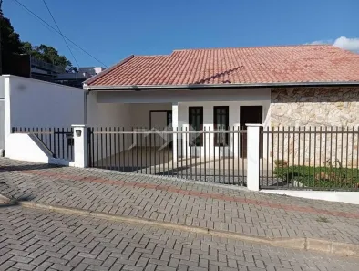 Casa com 3 Quartos à venda, 149m² no Boehmerwald, Joinville