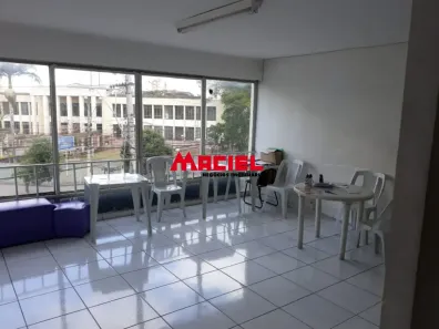 Prédio Comercial para alugar, 400m² no Centro, São José dos Campos