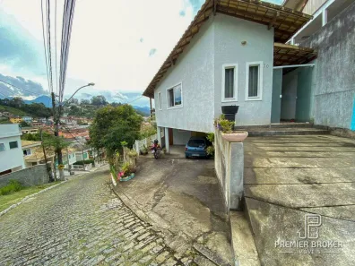 Casa de Condomínio com 2 Quartos à venda, 106m² no Tijuca, Teresópolis