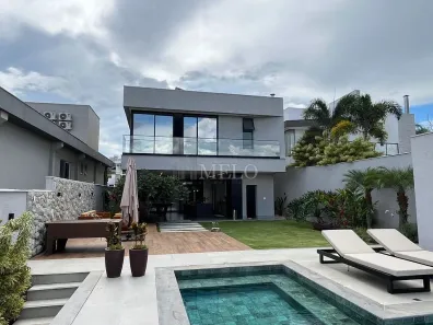 Casa de Condomínio com 4 Quartos para alugar, 520m² no Centro, Contagem