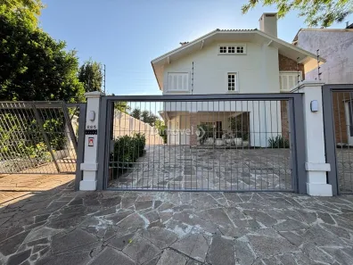 Casa de Condomínio com 3 Quartos para alugar, 177m² no Jardim Isabel, Porto Alegre