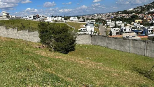 Lote/Terreno à venda, 755m² no Loteamento Vale Azul I, Jundiaí