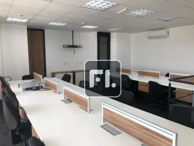 Sala Comercial para venda ou aluguel, 200m² no Chácara Santo Antônio (Zona Sul), São Paulo
