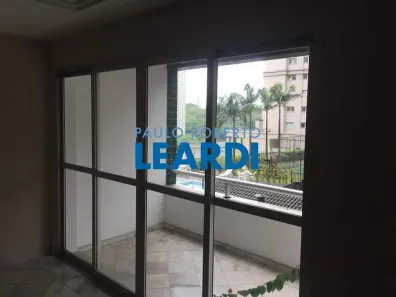 Apartamento com 3 Quartos à venda, 122m² no Vila Suzana, São Paulo