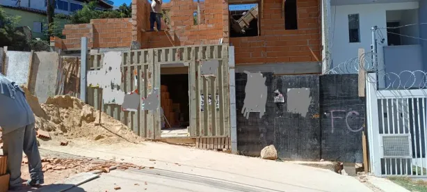 Casa com 2 Quartos à venda, 72m² no Planalto, Belo Horizonte