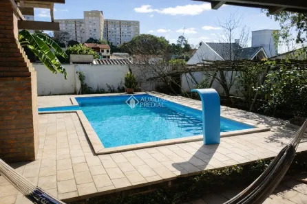 Casa com 4 Quartos à venda, 304m² no Santo Antônio, Porto Alegre
