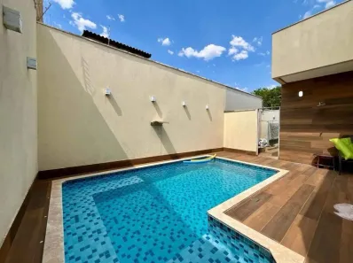 Casa com 4 Quartos à venda, 260m² no Plano Diretor Sul, Palmas
