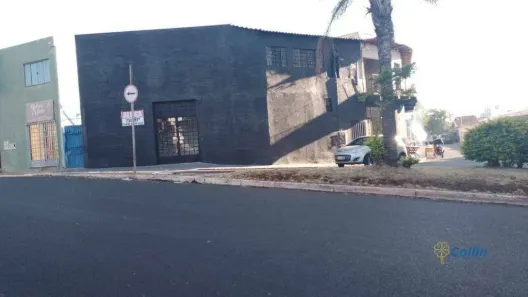 Galpão/Depósito/Armazém para alugar, 240m² no São Benedito, Uberaba