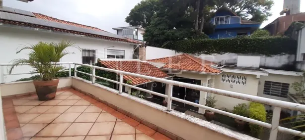 Casa com 3 Quartos à venda, 330m² no Sumaré, São Paulo