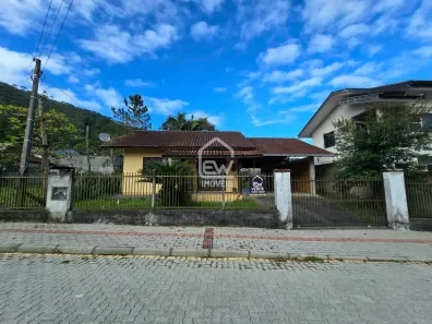 Casa com 2 Quartos à venda, 60m² no Centro Leste, Schroeder