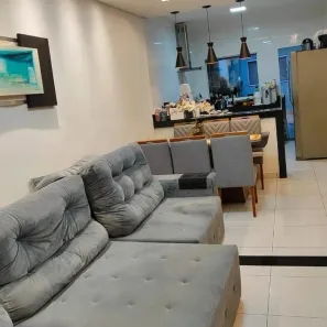 Casa com 4 Quartos à venda, 190m² no Jardim Patrícia, Uberlândia