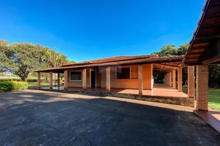 Fazenda/Sítio com 5 Quartos à venda, 495m² no Vila Bertioga, Mogi Guaçu