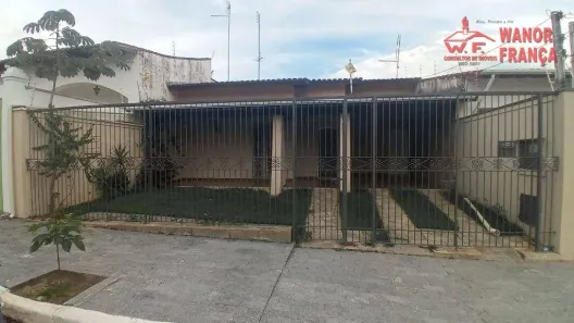 Casa com 3 Quartos para alugar, 167m² no Residencial Alberto Byington, Guaratinguetá