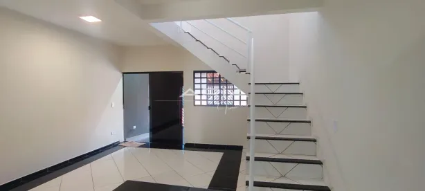 Casa com 3 Quartos para alugar, 120m² no Interlagos, Londrina