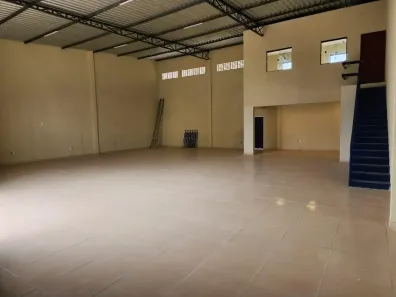 Galpão/Depósito/Armazém com 2 Quartos à venda, 255m² no Benedito Bentes, Maceió