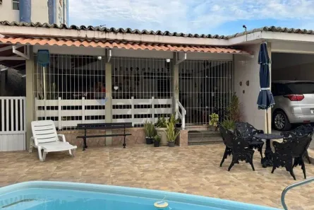 Casa com 3 Quartos à venda, 240m² no Pau Amarelo, Paulista