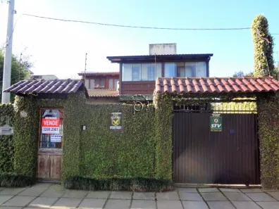Casa com 3 Quartos à venda, 236m² no Guarujá, Porto Alegre