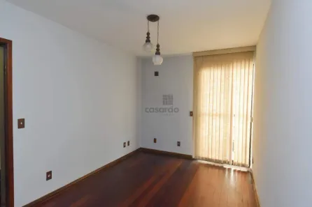 Apartamento com 2 Quartos para alugar, 58m² no Centro, Pelotas
