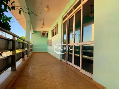 Casa com 4 Quartos para alugar, 373m² no Centro, Piracicaba