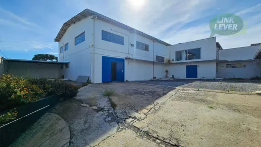 Galpão/Depósito/Armazém para alugar, 670m² no Roça Grande, Colombo